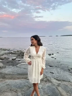 Online - Umi mekko short, off-white Mekot Ja Hameet|Juhlavaatteet