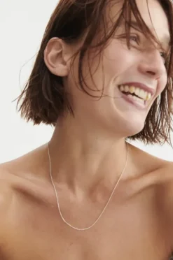 Clearance Anna kaulakoru, hopea Kaulakorut