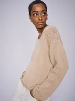 Online Bine neule v-kaula-aukolla, sesame Neuleet Ja Neuletakit|Uutuudet