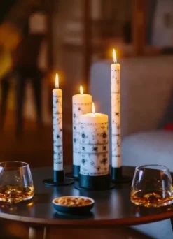 Best Blue Fluted kuviokruunukynttilä 25cm, sininen Kynttilät Ja Lyhdyt