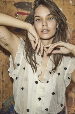 - DropCC top, off white Paidat Ja Topit