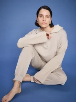 Eliza collegehousut, feather gray Farkut Ja Housut|Uutuudet