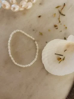 New Evia rannekoru, kulta Joyem