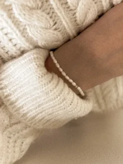 New Evia rannekoru, kulta Joyem