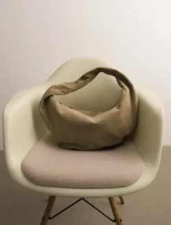 Clearance - Alva shoulder bag, suede sand Laukut