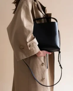 Clearance - Hedda grande handbag, black Laukut