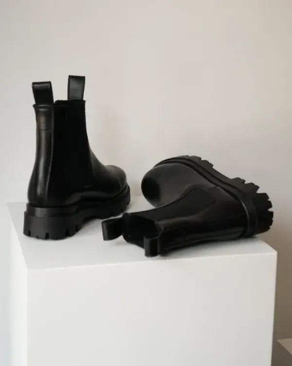 Sale - Lill karvavuorelliset nilkkurit, musta Saappaat Ja Nilkkurit