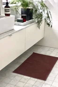 Hot - Love kylpyhuoneen matto, autumn 70x110cm Kylpyhuonetekstiilit