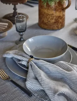 Best - raidalliset pellavaservetit (4pl), kohl/natural Keittiötekstiilit