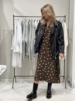 Hot - Emelie musta oversize nahkatakki Ulkotakit Ja -Liivit