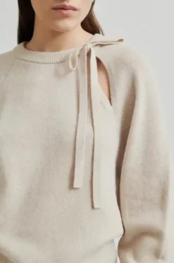 Sale Joline Knit O-Neck, pumice stone Neuleet Ja Neuletakit|Uutuudet