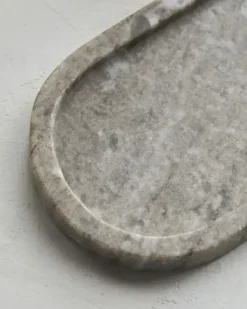 - marmoritarjotin 28cm, oval beige Kylpyhuonetarvikkeet