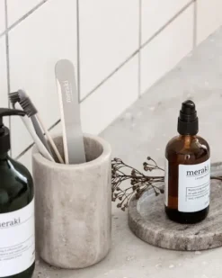 Discount - marmoritarjotin19,5cm, oval beige Kylpyhuonetarvikkeet|Tarjoilu Ja Ottimet