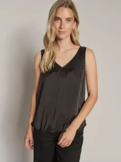 New - Astrid v-neck silkkitoppi, black Paidat Ja Topit|Juhlavaatteet
