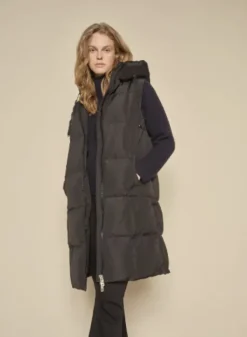 New - Nova Square untuvaliivi, musta Ulkotakit Ja -Liivit|Uutuudet