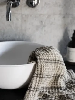 Hot Nella vohvelipyyhe 50x70, taupe stripe Kylpyhuonetekstiilit|Keittiötekstiilit