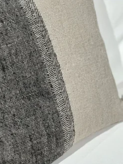 - Levi tyynynpäällinen black/natural 60x60 Sisustustyynyt|Sisustustyynyt