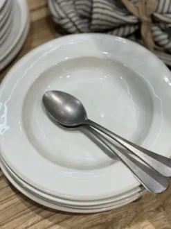 Sale - Ynes pastalautanen Ø22cm Astiat