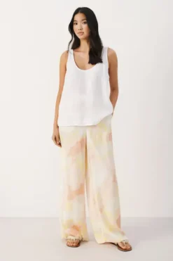 Discount – Astrid toppi, bright white Paidat Ja Topit