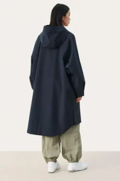 - Emmy takki, dark navy Ulkotakit Ja -Liivit