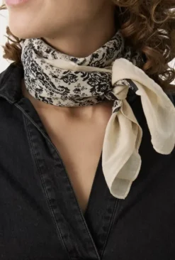 Online - Loui huivi, French Oak Paisl Huivit Ja Kaulurit