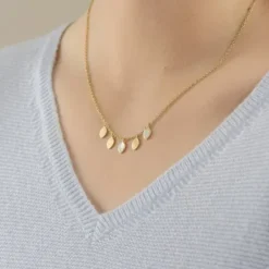 Outlet - Flake Necklace, hopea Kaulakorut