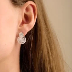 Hot - Small Starlight Earrings 20mm, hopea Korvakorut