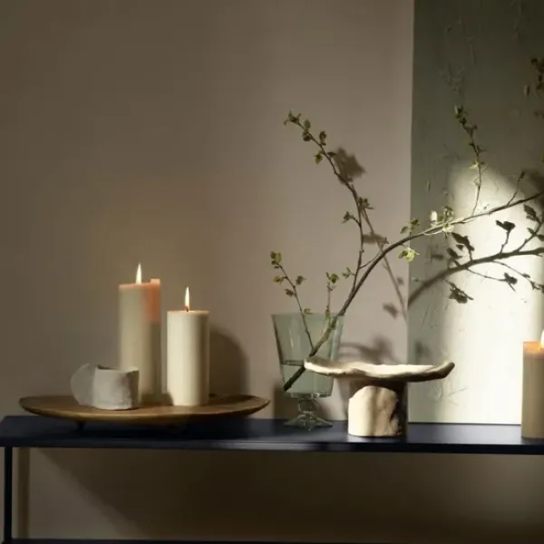 New Pöytäkynttilä 15cm, sand Kynttilät Ja Lyhdyt