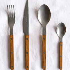 Outlet - ruokalusikka, teak Tarjoilu Ja Ottimet