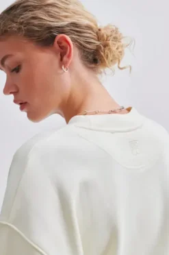 Outlet - Abadell collegepaita, off white Paidat Ja Topit