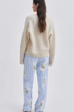 Sale - Brook neule Loose V-Neck, brazilian sand Neuleet Ja Neuletakit