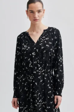 - Emote tunikamekko, black Mekot Ja Hameet