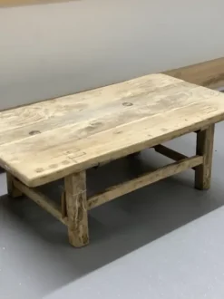 – matala pikkupöytä #972, natural Vanhat Puuhuonekalut