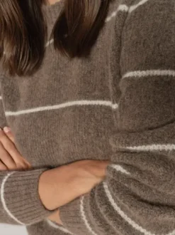 Online Thora raitaneule, pine bark Neuleet Ja Neuletakit|Uutuudet