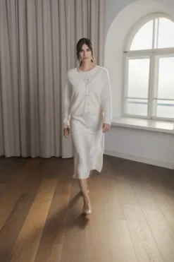 Sale Tianna midi satiinihame, cream Mekot Ja Hameet|Juhlavaatteet