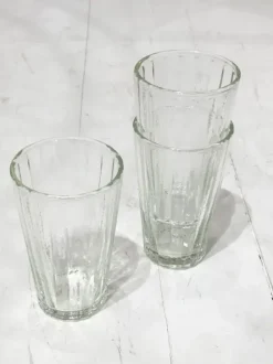 - lasi, suuri Astiat