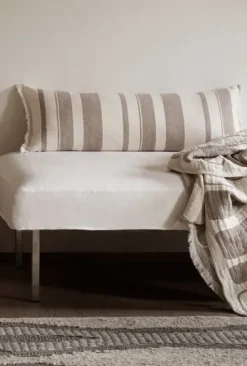 - Mali tyyny 30x80, hazel Sisustustyynyt|Sisustustyynyt