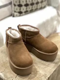 Discount - Classic ultra mini platform, chestnut Saappaat Ja Nilkkurit|Ugg