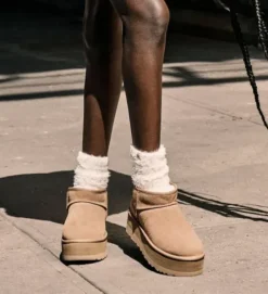 Discount - Classic ultra mini platform, chestnut Saappaat Ja Nilkkurit|Ugg