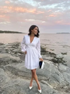 Sale Umi mekko short, white Mekot Ja Hameet|Juhlavaatteet