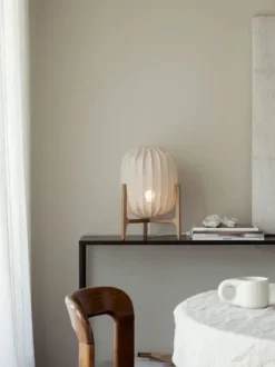 Hot Watt&Veke - Prisma 25 pöytävalaisin, oak/nature Valaisimet